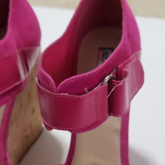 《Lumiani》Fuchsia Pink Wedges Sz 8 Strappy Heels - Picture 2 of 8